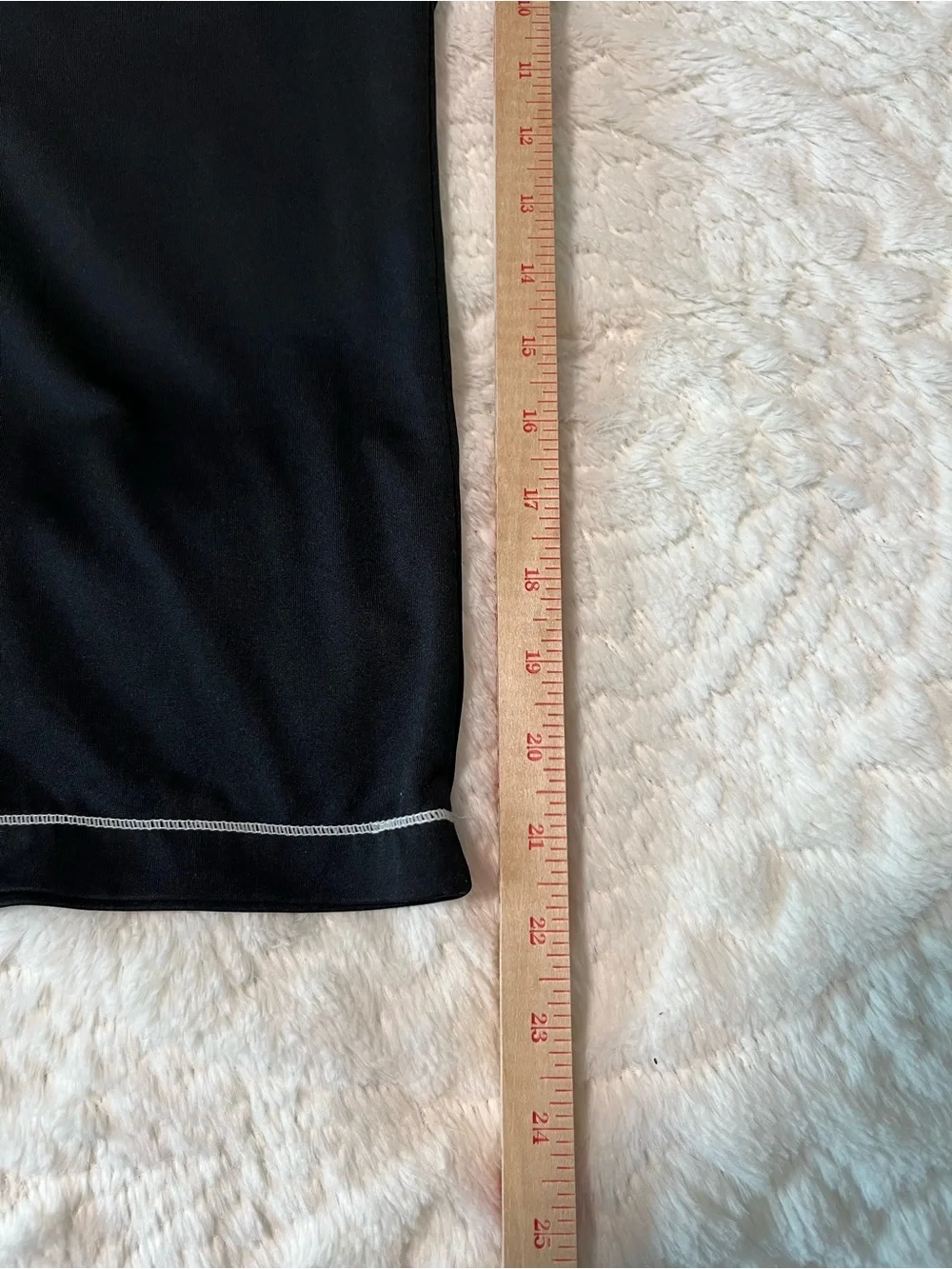 Nike Black Cropped Training Pants with White Piping Size S(4-6)